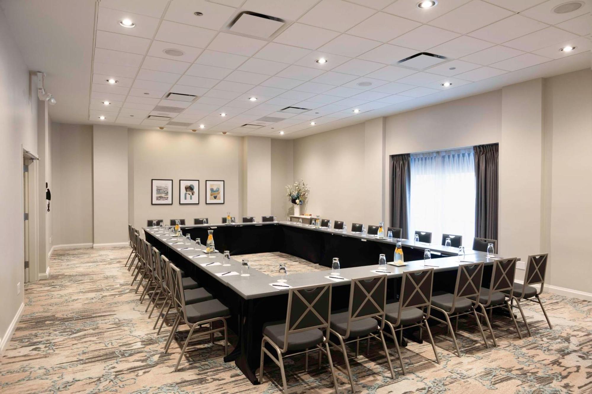 DoubleTree by Hilton Hotel Chicago - North Shore centro de conferencias Skokie Exterior foto